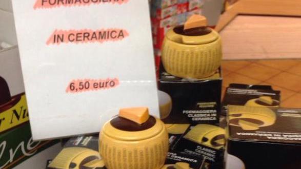 La formaggiera, in autogrill, costa il doppio