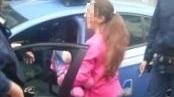 Poliziotti “Babbo Natale” per la bimba derubata