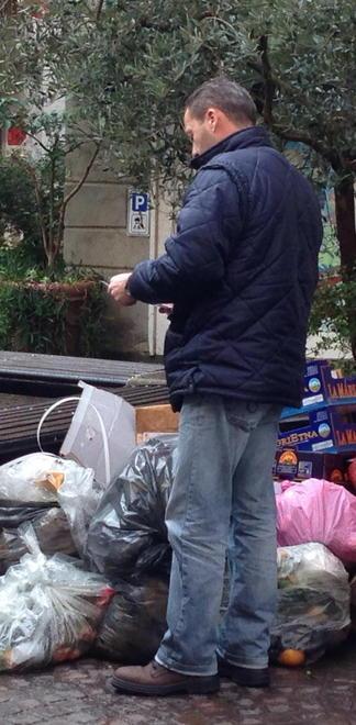 «Rifiuti a peso d’oro e premi intoccabili» 