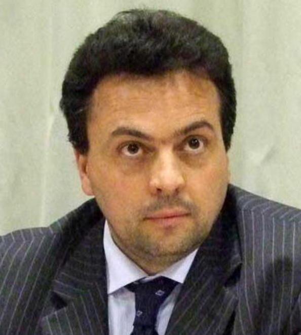 Le tensioni nel Pd e il gran duello con il suo segretario