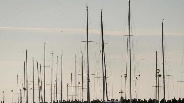 Via le barche ormeggiate nel Burlamacca