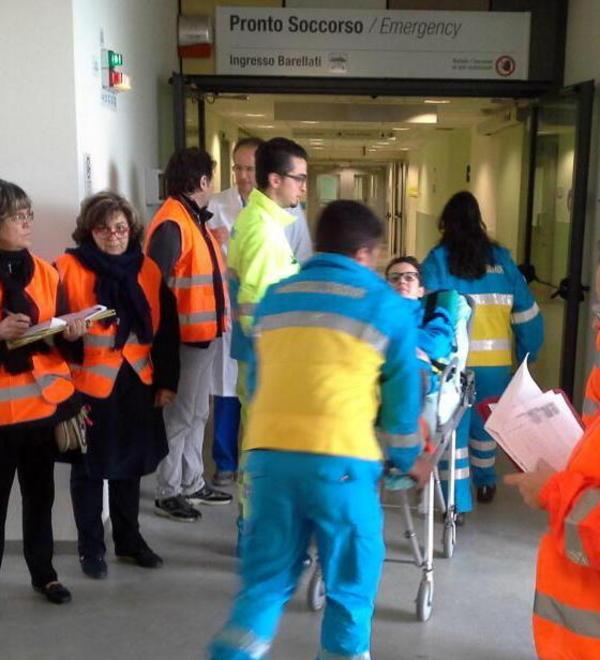In stato di ebbrezza finisce contro un ciclomotore