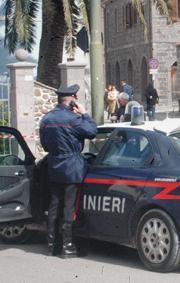 Devastato furgone di un operaio 