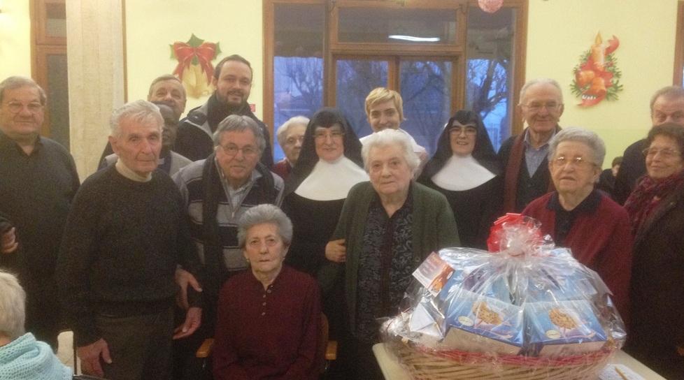 Tanta solidarietà sotto l’albero 