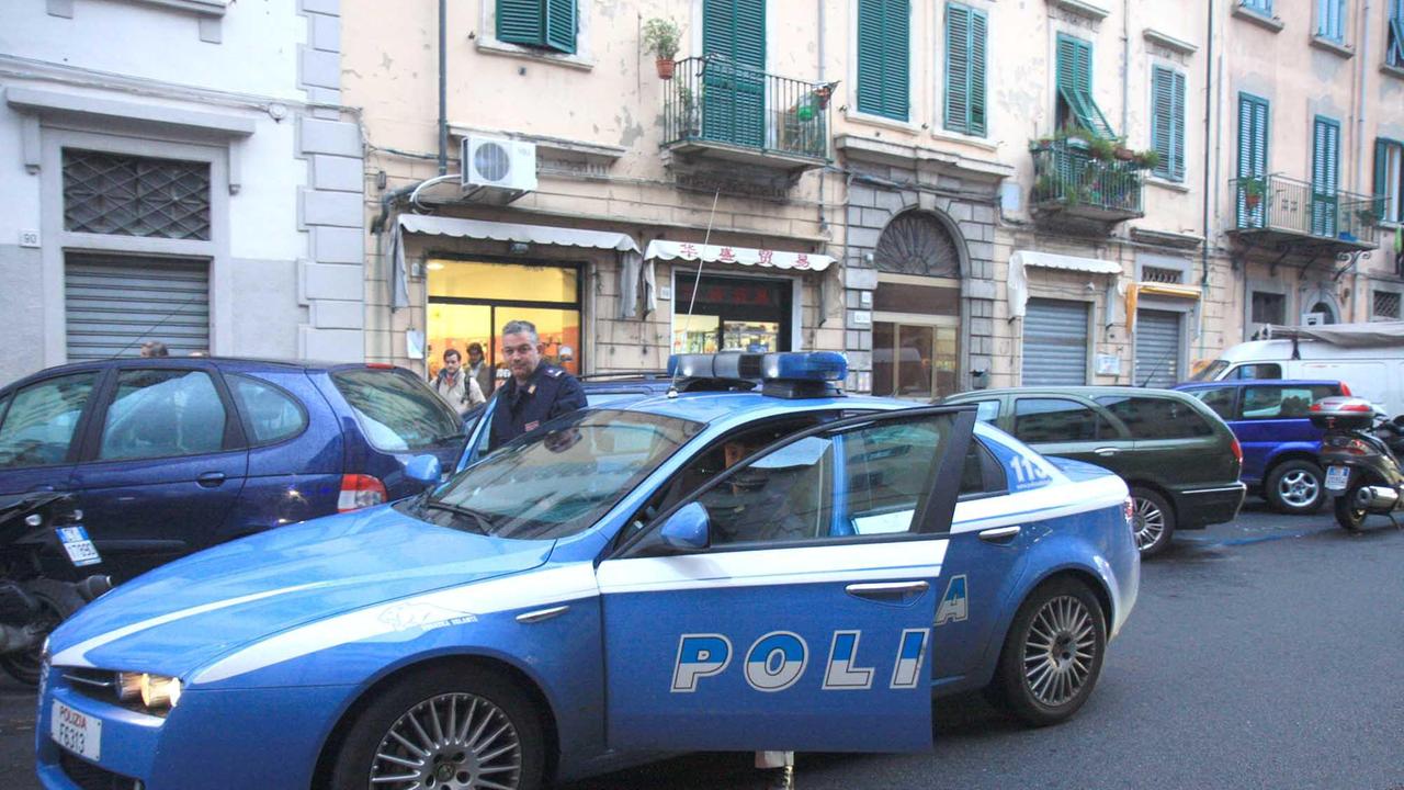 La polizia in via Garibaldi