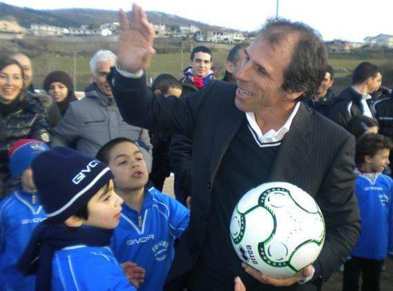 L’emozione di Zola a casa dopo 10 anni 
