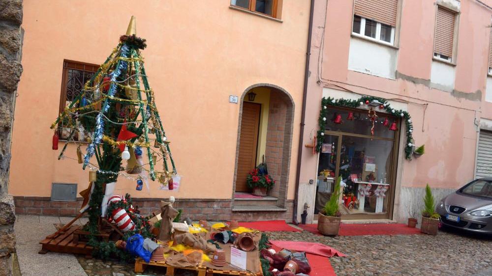 Il presepe devastato a Nuoro