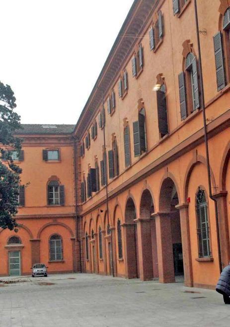 Costi standard: l’ateneo reggiano a metà classifica 