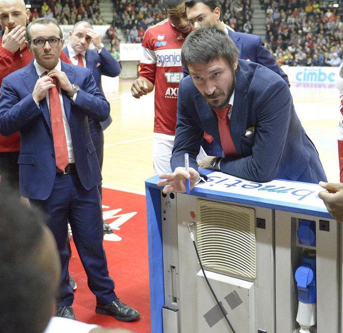 Milano rischia in casa della Virtus Bologna