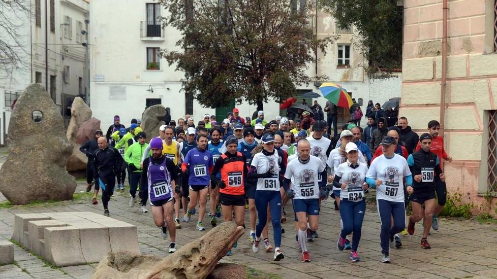 Successo per la gara di corsa su strada in onore di Satta