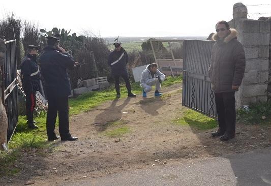 Agguato all’ex infermiere, caccia all’incappucciato 