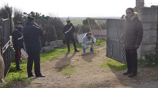 Agguato all’ex infermiere, caccia all’incappucciato