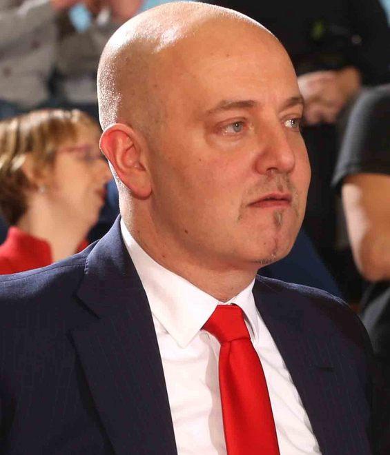 Menetti riesce a riaprire la gara ma viene “tradito” nel finale