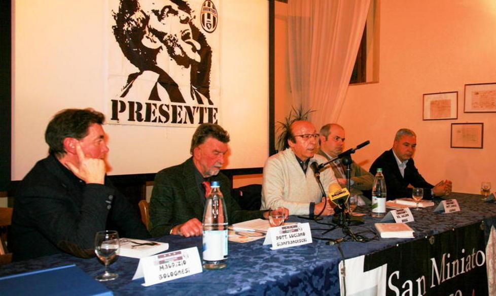 Un centinaio di tifosi ad ascoltare la verità di Moggi