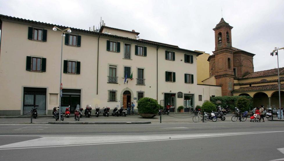 Unione condannata a risarcire precaria con quindici mensilità 