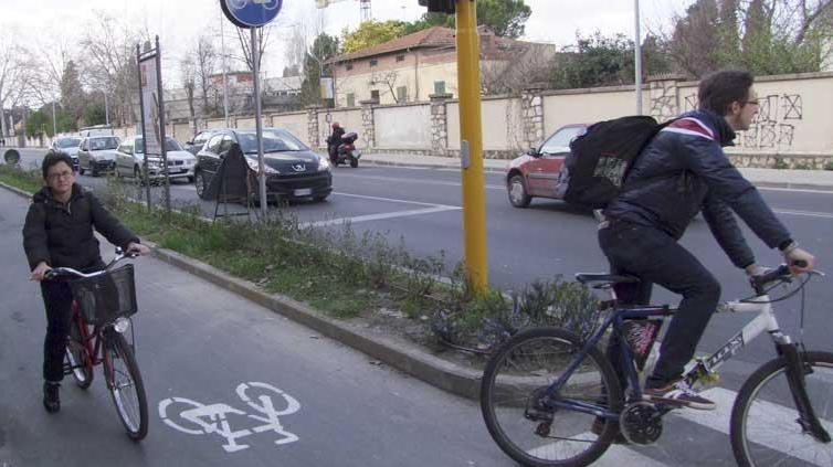 Piste ciclabili, arrivano 350.000 euro dalla Regione