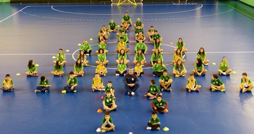 L’albero di Natale dell’Hac Nuoro fatto dagli atleti 