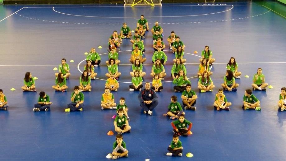 L’albero di Natale dell’Hac Nuoro fatto dagli atleti