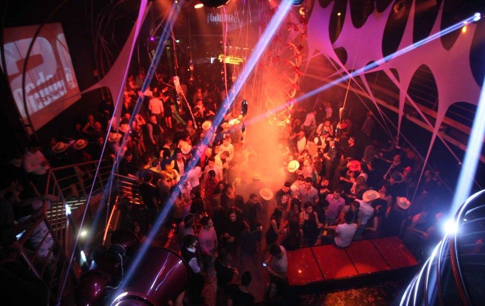 Tra discoteche e ristoranti tutto quanto fa spettacolo