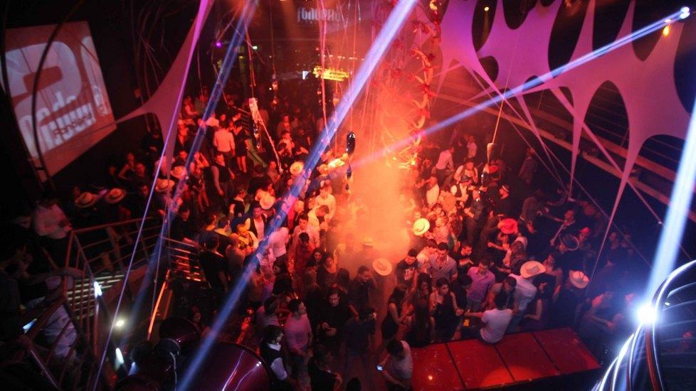 Tra discoteche e ristoranti tutto quanto fa spettacolo