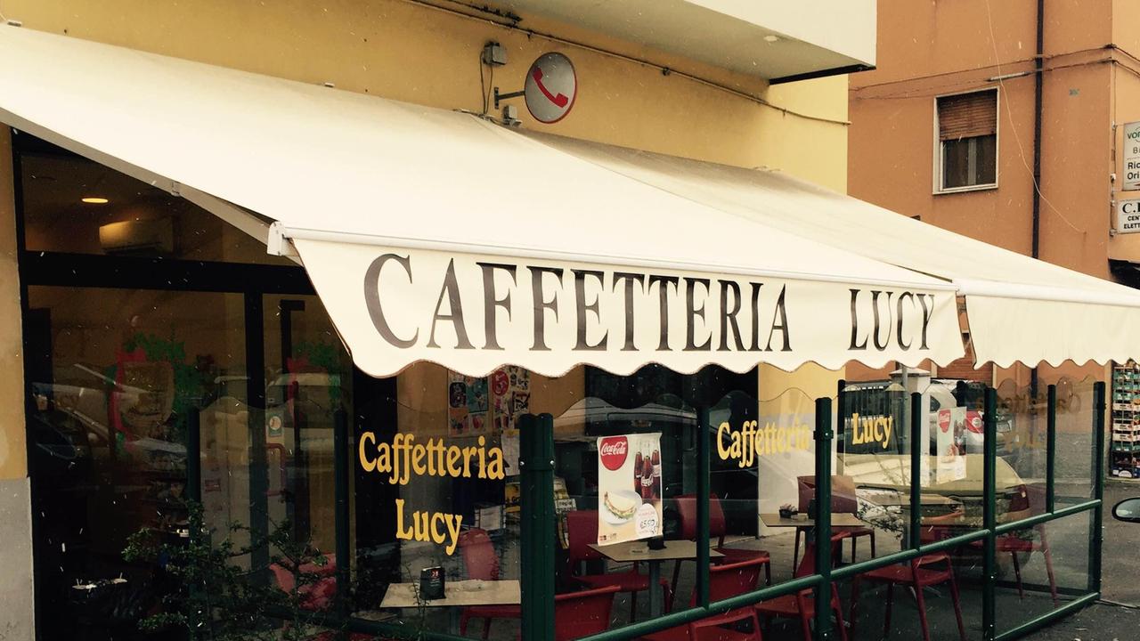 Modena: apre il bar, gettata a terra e rapinata