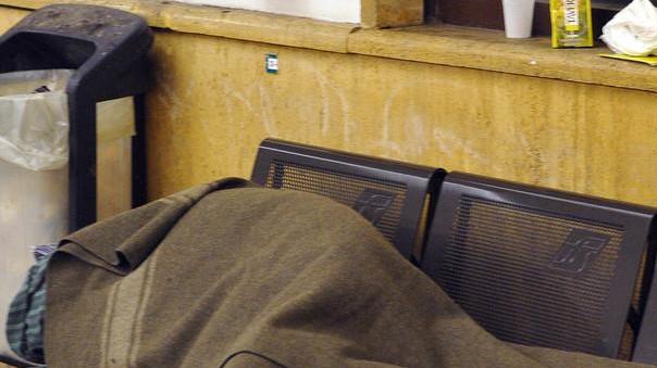 San Silvestro alla stazione per Antonio il senzatetto