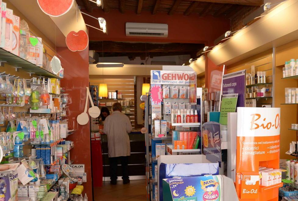 La farmacia di turno senza Adsl per ordinare i medicinali