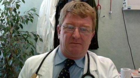 Defibrillatori “rinviati”, l’ira del cardiologo