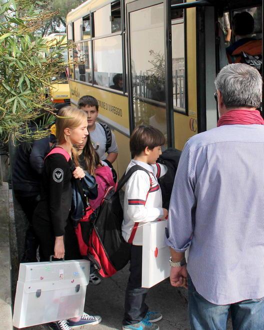 Da domani diminuiscono le tariffe degli scuolabus