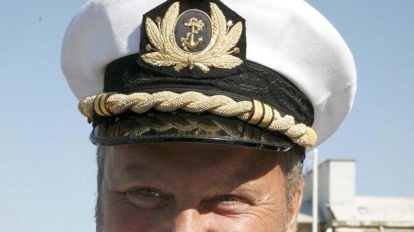 Il comandante Iacono paga il “caso manganelli”
