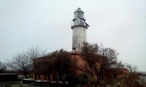 Il faro fuori uso per qualche tempo 