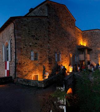 Musici e danzatori nell’antico castello