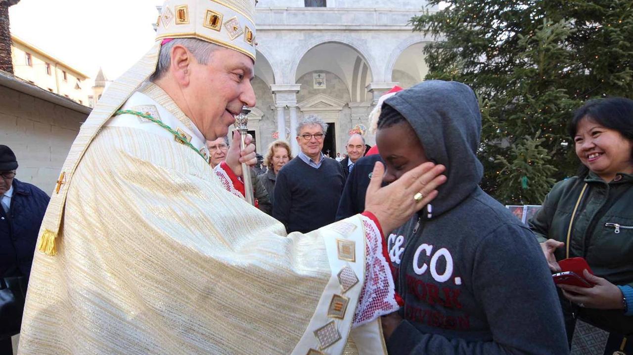 Ilo vecsovo Simone Giusti alla benedizione natalizia (Repetti Pentafoto)