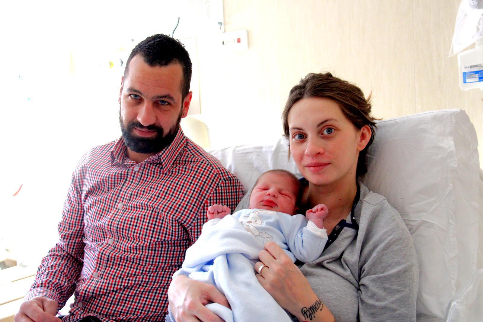 Elia Ceccanti con mamma Giulia e babbo Simone