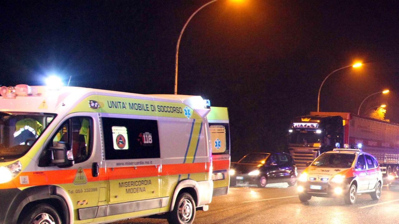 Schianto in autostrada, 8 feriti