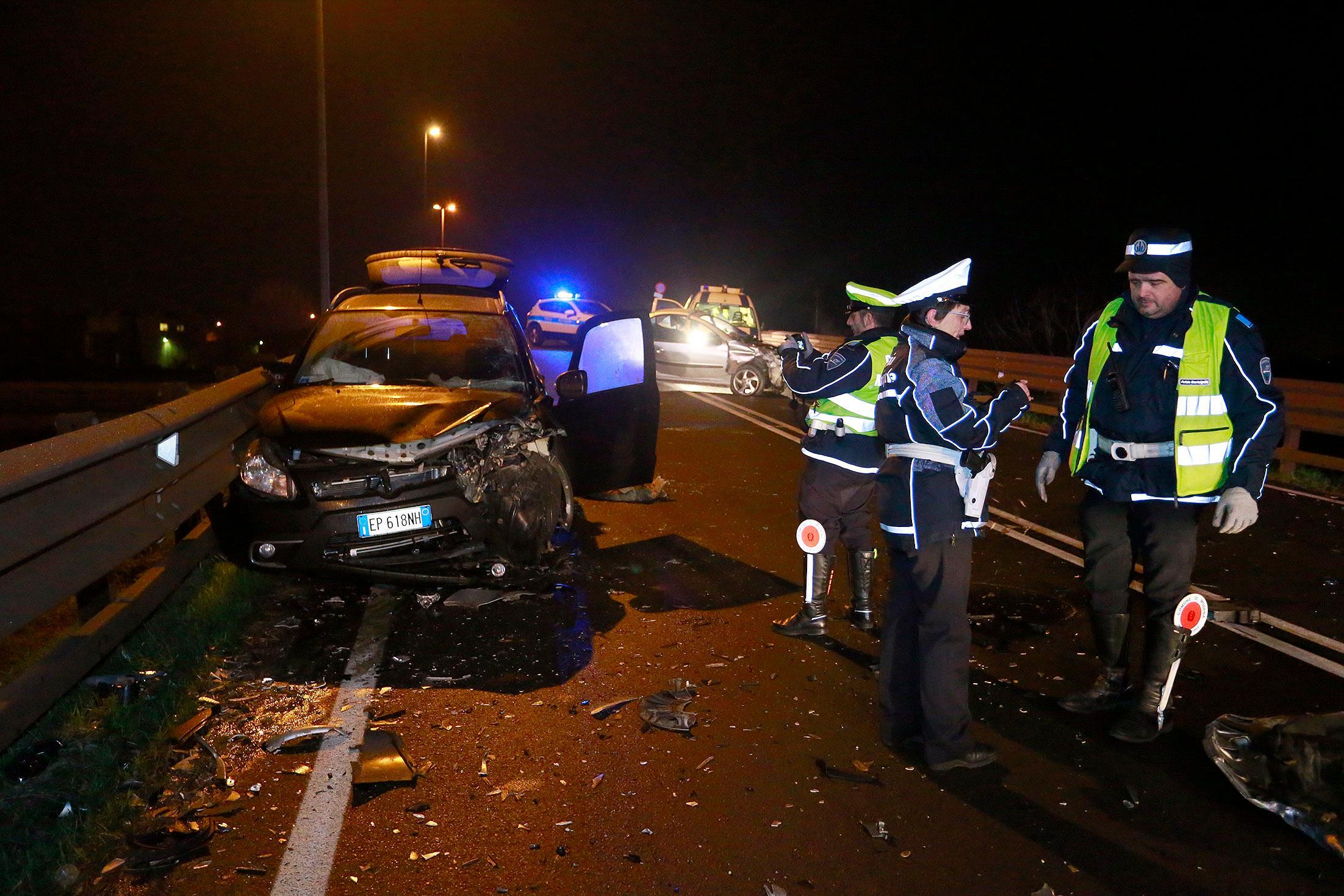 La polizia municipale sul luogo dell'incidente