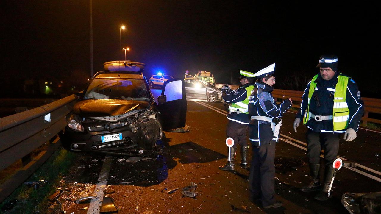 La polizia municipale sul luogo dell'incidente