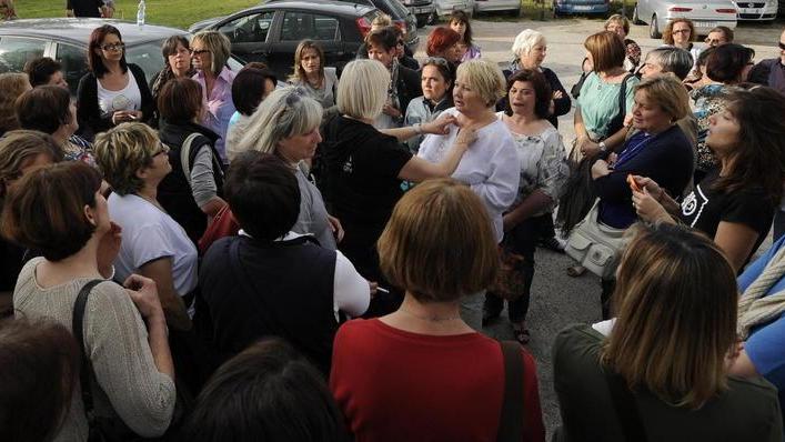 Una manifestazione delle lavoratrici della Mabro
