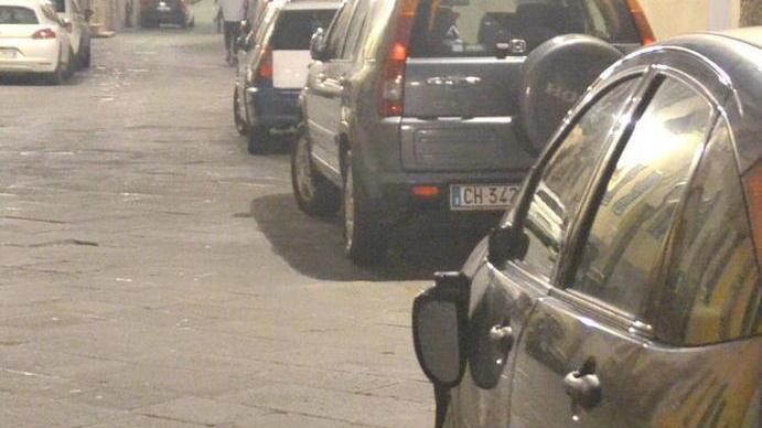 Altre auto danneggiate nella notte nella Ztl del centro