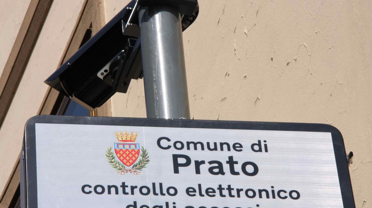 Una delle telecamere elettroniche collocate in centro storico