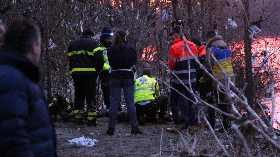 Il ritrovamento del cadavere (Foto Agenzia Carlo Sestini)