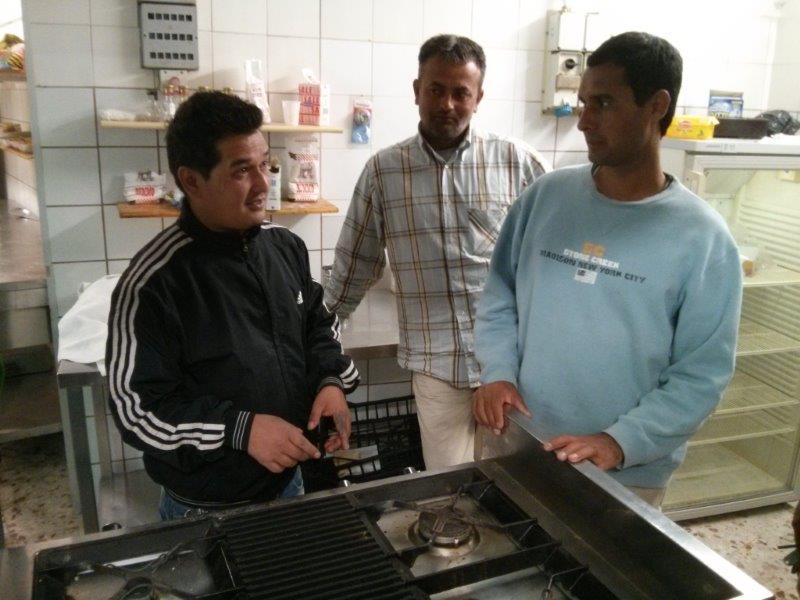 Alcuni dei profughi ospitati a Maresca (foto Gori)