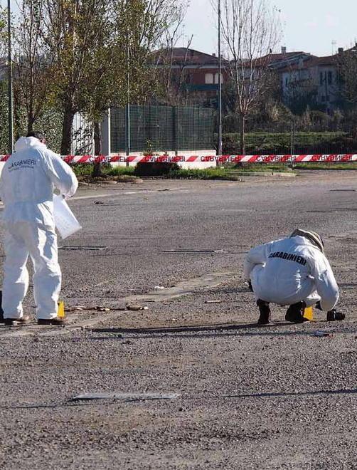 Gocce di sangue sparse per decine di metri 
