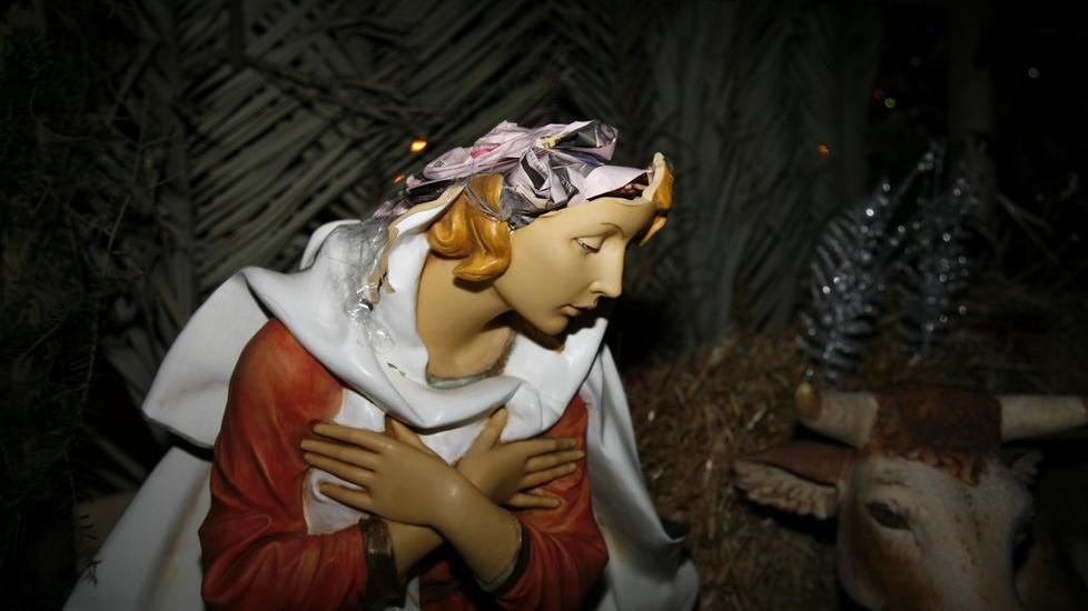 Danneggiata la Maria del presepe