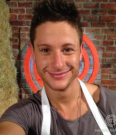 Simone rischia ma resta in gara a Masterchef 