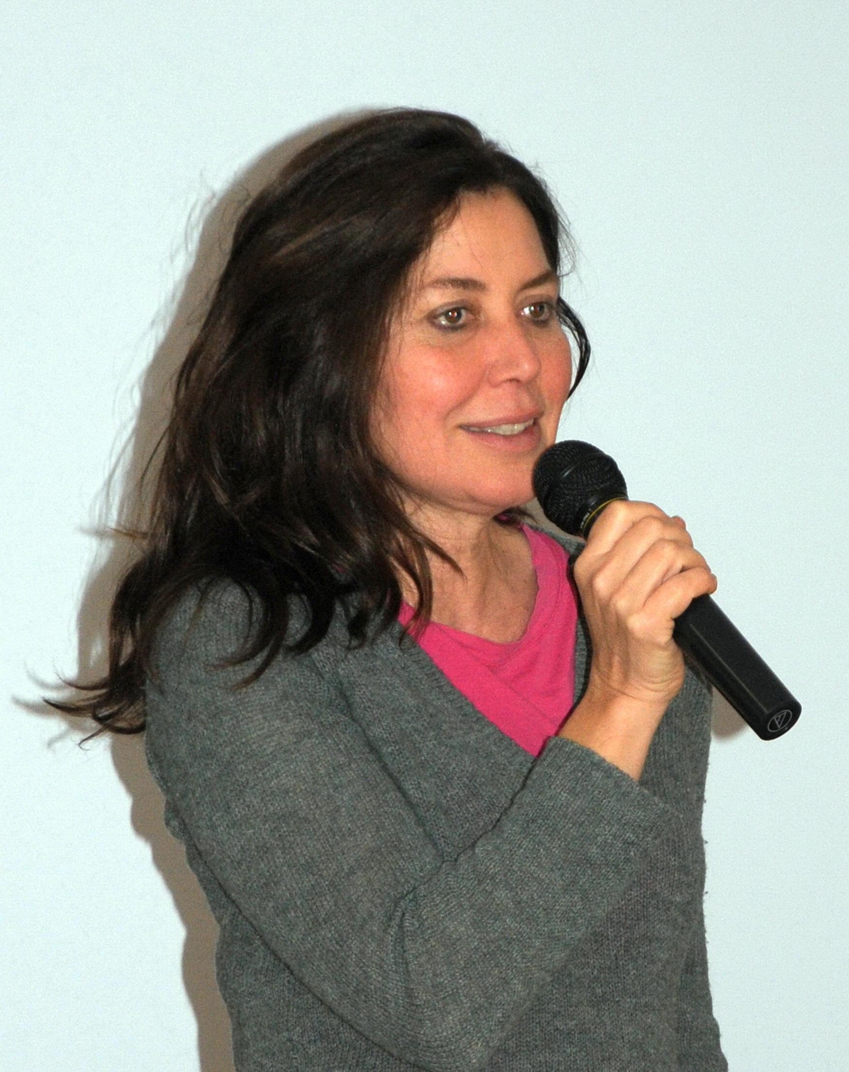 Sabina Guzzanti a Follonica per la presentazione del suo film (foto Giorgio)