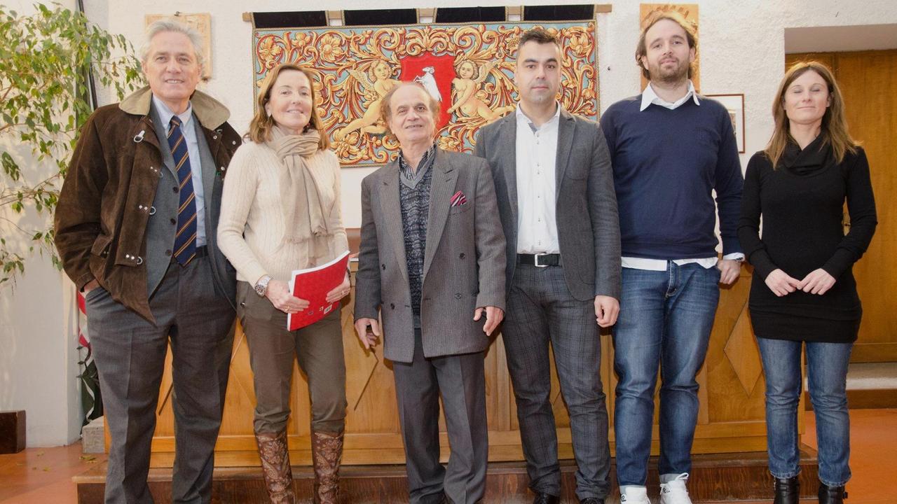 Un momento della presentazione del catalogo (il curatore Sazesh terzo da sinistra a fianco di Barbara Palombelli)