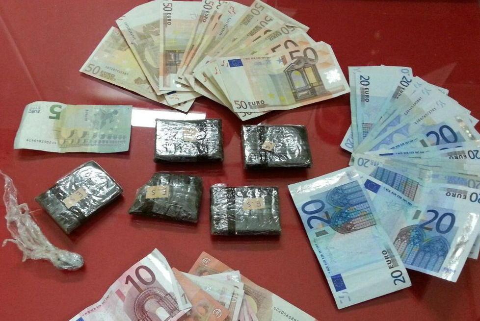 Offre soldi ai carabinieri dopo l’arresto per droga