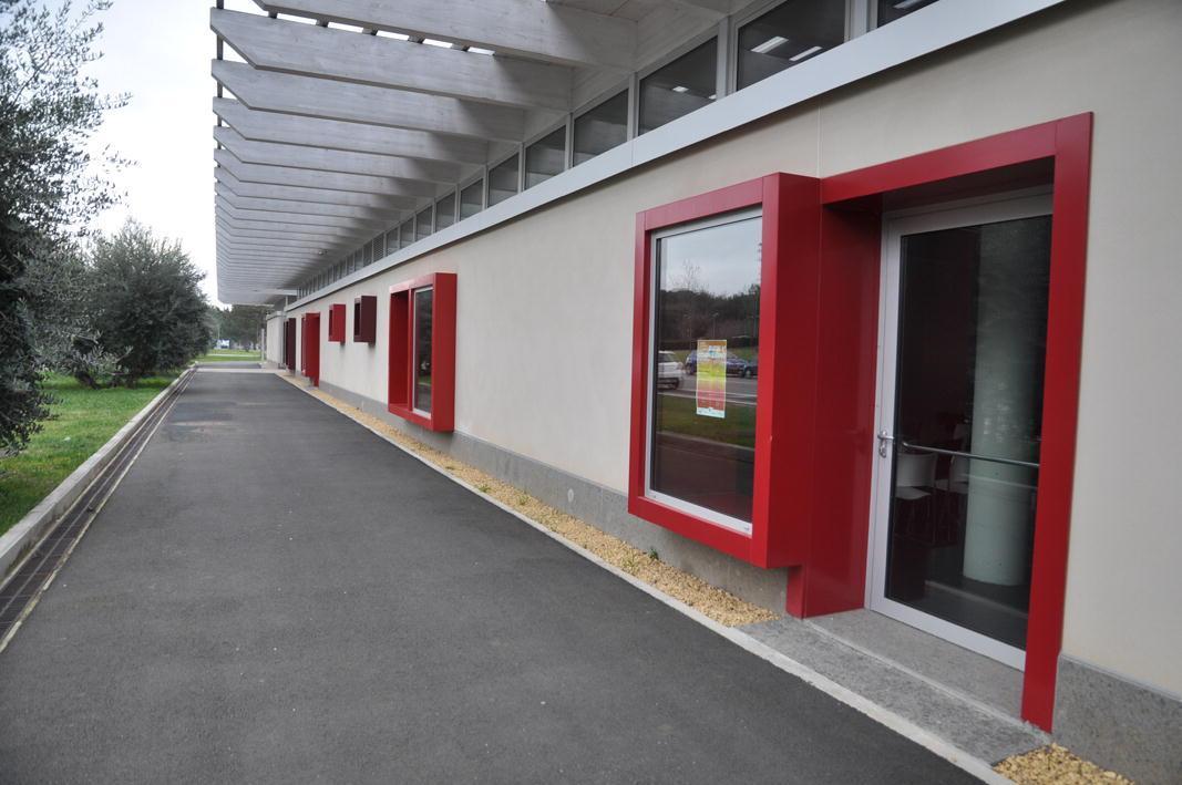 L'esterno del centro culturale Le Creste  