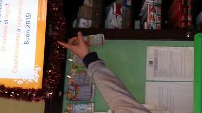Gioca un euro, ne vince 30.000